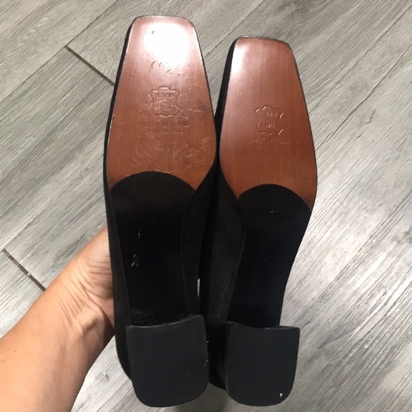 Stuart Weitzman Vintage Square Toe Pumps - Picture 9 of 9